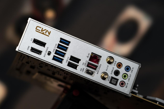 显卡易拆七彩虹CVN X870 ARK电竞球友会网址主板即将开售(图4)